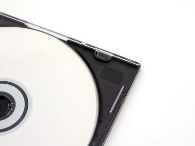 gdzie wyrzucac plyty cd i dvd 400x300 - Gdzie wyrzucać płyty CD i DVD ?